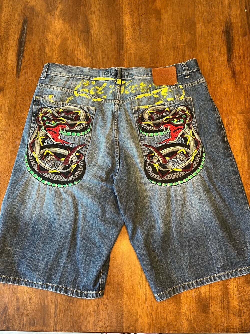 Vintage Ed Hardy Snake Embroidered Denim Jorts Shorts Mens Size 44 Y2K